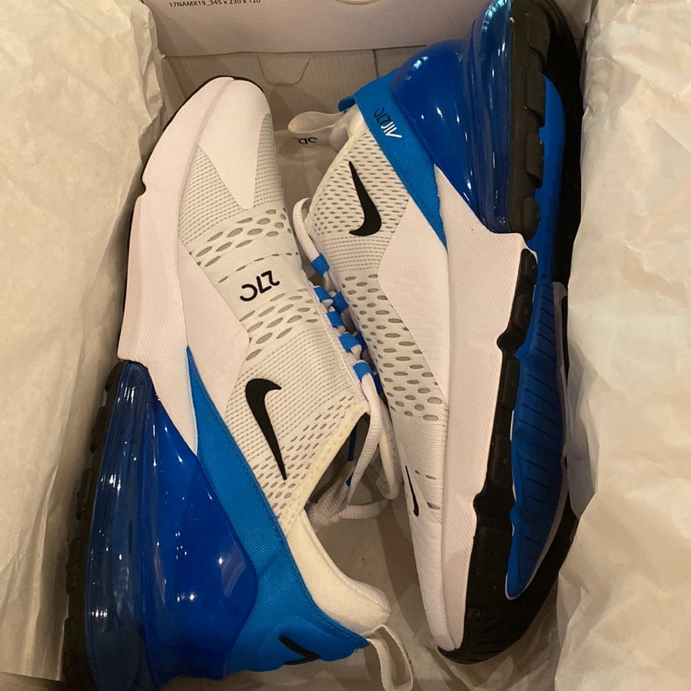 Nike Airmax 270 white black blue platinum size 11